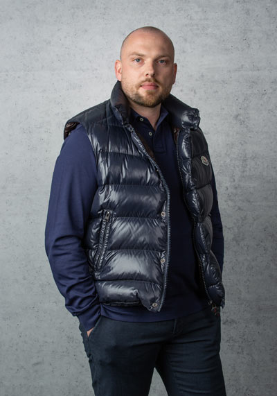 700x1000-px_-1M0B5015